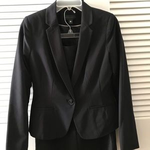 Women’s business skirt suit